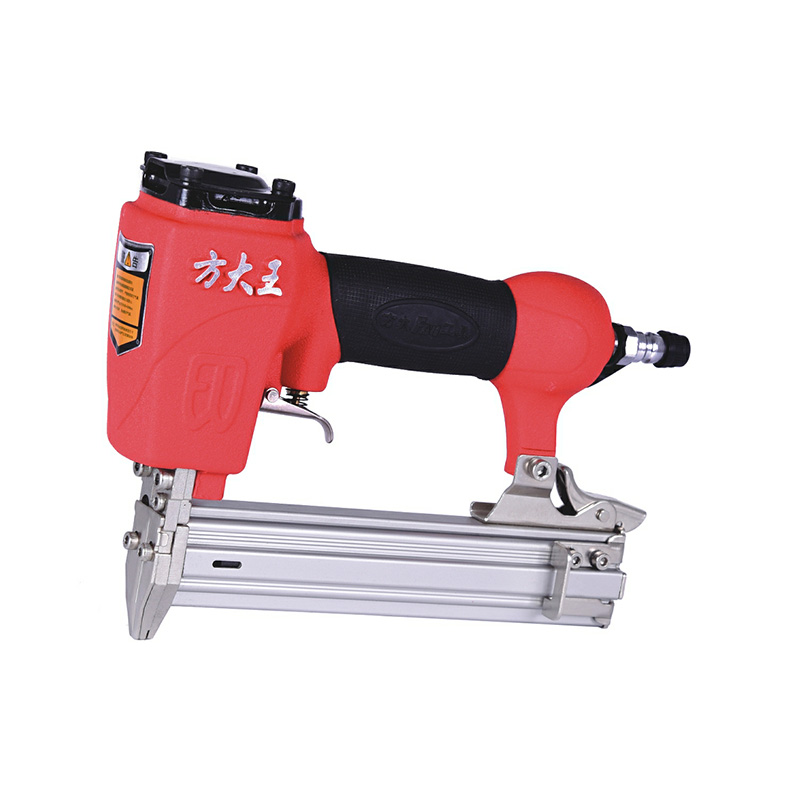 F30G Pneumatic Straight Nail Gun Can Quickly Dismantle And Grab Nails Without Getting Stuck